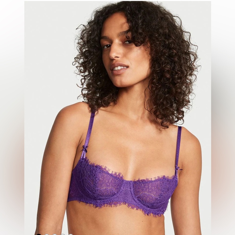 VICTORIA SECRET Dream Angels
Wicked Unlined Lace Balconette
Bra
